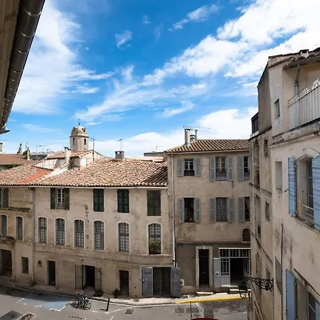 Sunny, Breezy Gem In The Centre Of The Old
